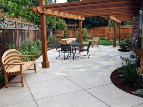 Concrete Patio Ideas For Small Backyards | Examples and Forms