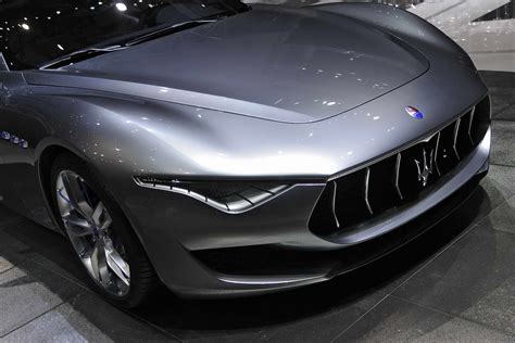 Maserati connect will seamlessly link your car to your habits and needs, leaving you free to enjoy driving at its best. Maserati CEO Talks Alfieri Sports Car, Plug-in Hybrid ...