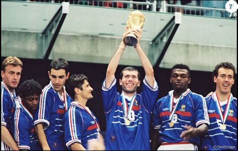 Equipe De France De La Coupe Du Monde 1998 Finale Contre Le Brésil Le