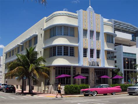 Find 100 Years Of History In Miamis Art Deco District
