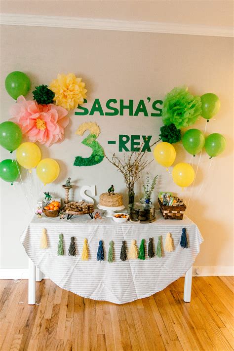 Diy Dinosaur Party Decorations If Only April