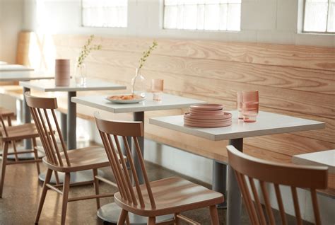 Tips For Creating Beautiful And Functional Restaurant Furniture Layouts