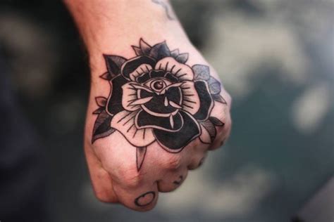 Твой эскиз уже у нас! 125 Best Hand Tattoos For Men: Cool Design Ideas (2021)