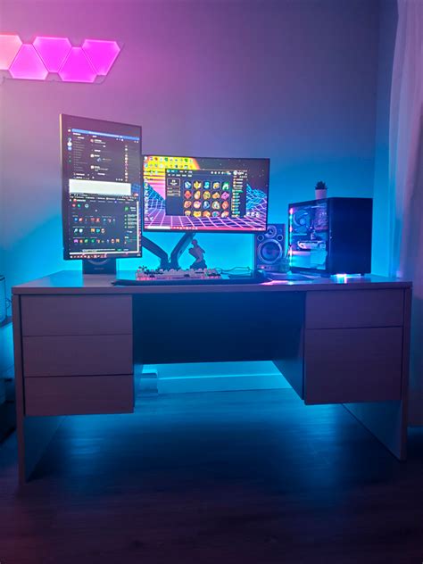 A brief description of the manhwa the gamer: Ideas para llevar tu setup gamer al siguiente nivel - El124