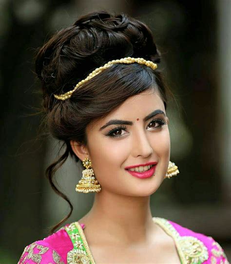 Niti Shah Enters Miss Nepal Pageant