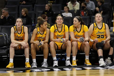 Iowa Women Reach B1g Tournament Semis Sports Illustrated Iowa