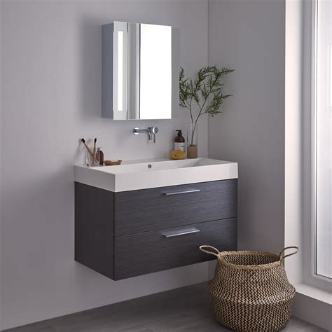 A mirrored bathroom cabinet with lights is ideal for the application of makeup. Milano Leitha LED Bathroom Mirrored Cabinet