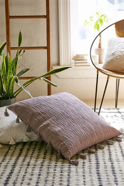 15 Ways To Make Your Bed The Comfy Cloud You Deserve To Come Home To