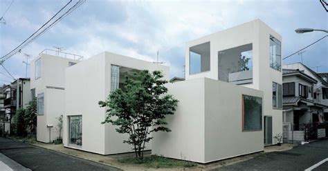 Lokasi di hook sehingga memudahkan untuk parkir & lainnya,villa 4 kamar yg dilengkapi dgn kamar mandi, ruang tamu. MORIYAMA HOUSE - SANAA / KAZUYO SEJIMA & RYUE NISHIZAWA ...