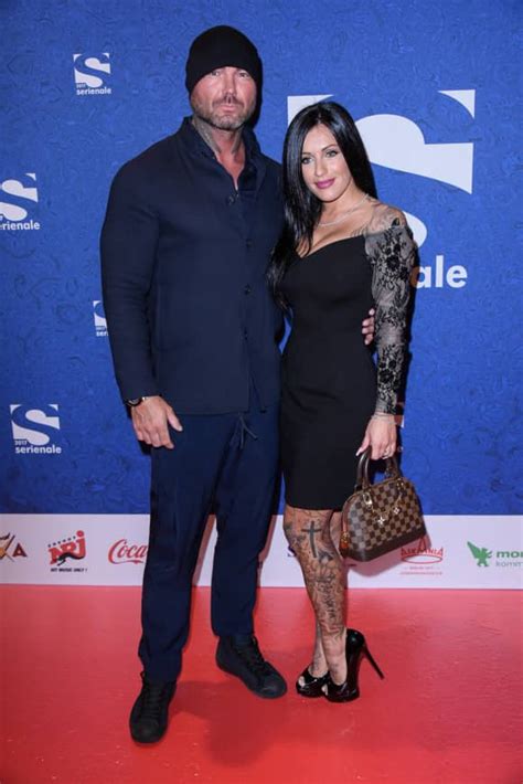 Dramatische nachrichten von julia jasmin rühle, auch bekannt unter dem künstlernamen jj sexy! Die Partner der „Berlin Tag & Nacht"-Stars
