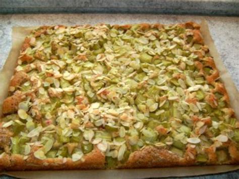 Entdecken sie hier die vielfalt der möglichen rezepte. Rhabarberkuchen vom Blech - Rezept mit Bild - kochbar.de