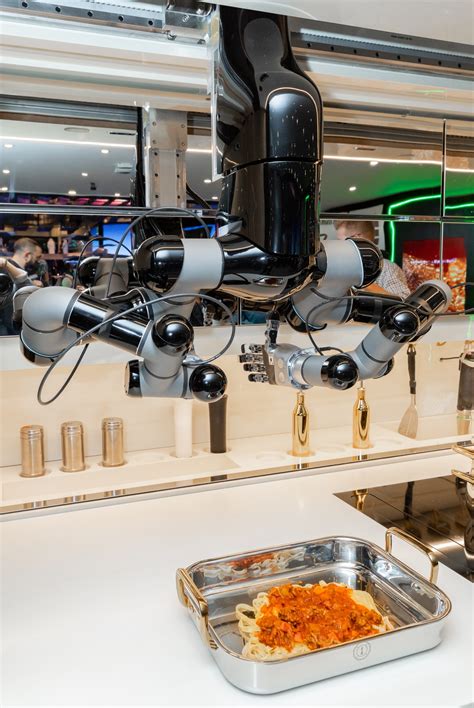 The Robots Are Taking Over Moley Unveils Worlds First Robotic Kitchen