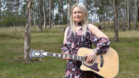 If she (call) me earlier i (not send the documents last night ( still be ) in bed if the receptionist (inform) me about changing the time of my appointment last night. Abernethy singer Sandy Robinson scoops the pool at ...