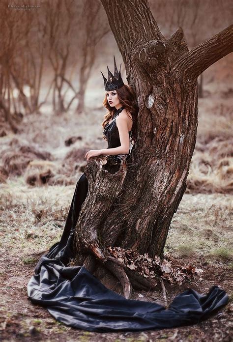 🍃🌹🍃🌹🍃🌹🍃 Dark Queen Photoshoot Inspiration Princess Photo Shoot
