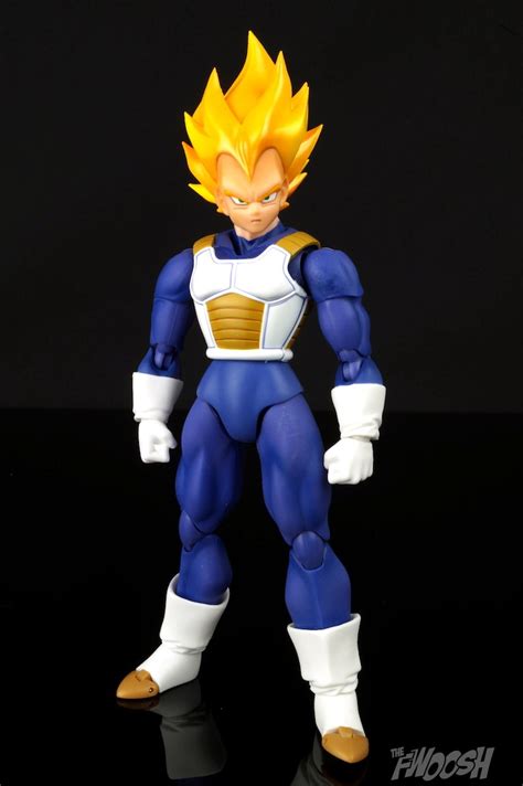 Highly articulated and approx 5.51 tall set contents main body, three optional expression parts, four pairs of optional hands S.H. Figuarts Dragon Ball Z Vegeta Review