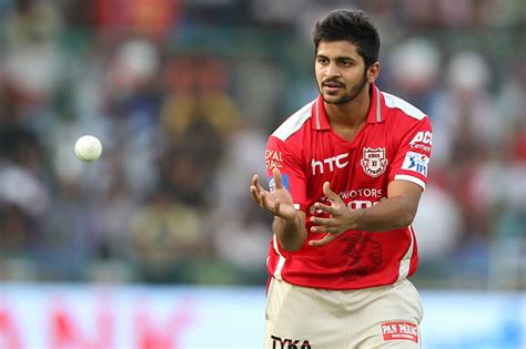 Shardul thakur live instagram session with csk. IPL 2017: Rising Pune Supergiants Acquire Shardul Thakur