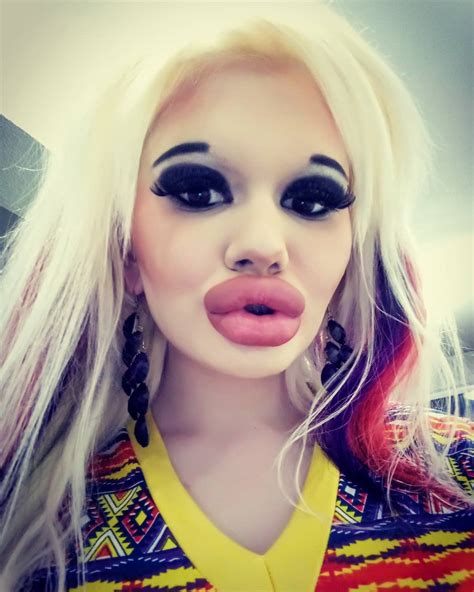 hypersexualized girls andrea fake lips bimbo bimbos daftsex hd