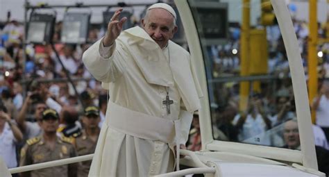 Papa Francisco Así Fue El Primer Recorrido Del Papamóvil En Lima