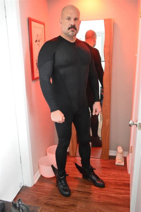 Bull Was Ready For A Night Out At His Favorite Fet Tumbex