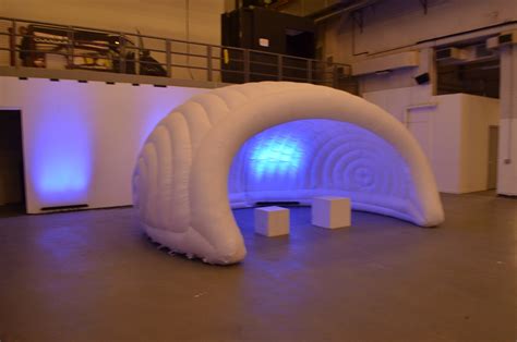 Luna The Inflatable Party Space