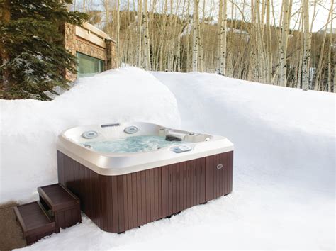7 Important Reminders For Winter Hot Tub Fun Crystal Pools Inc