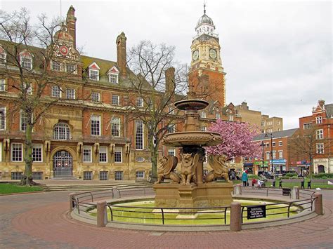Check out the latest leicester city team news including live score, fixtures and results plus manager and transfer updates at king power stadium. Leicester Town Hall - Wikipedia