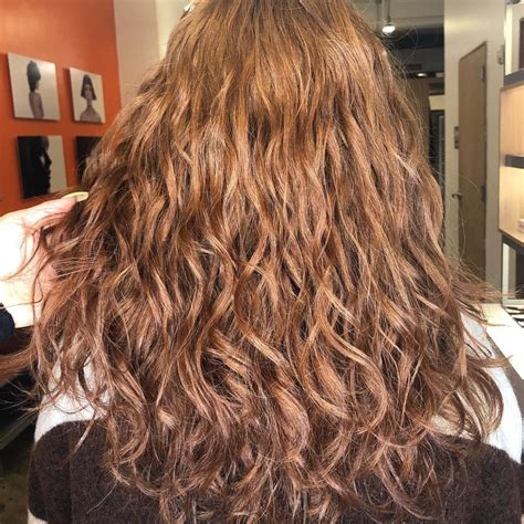 Updated 35 American Wave Perm Hairstyles August 2020