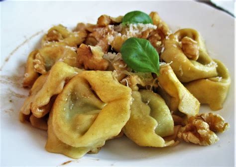 Ora potete preparare il condimento. TORTELLONI RICOTTA E SPINACI CON SALSA ALL'ACETO BALSAMICO ...