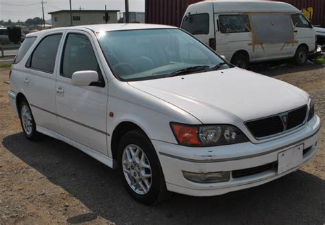 Used Toyota Vista Ardeo Wagons 2001 Model In White Used Cars Stock