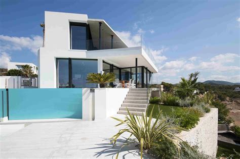 Ultra Modern House In Ibiza By Acero Decoholic