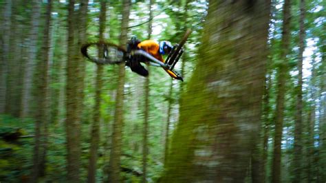 Speed And Flow Feat Mark Matthews Mtb Raw Youtube