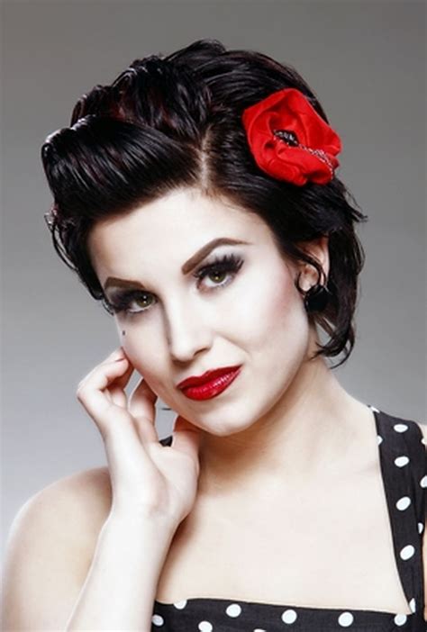 Vintage pin up hairstyles for short hair. Breathtaking vintage rockabilly hairstyle ideas 9 ...