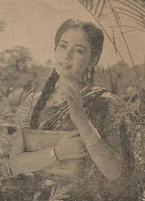 Meena Mondays Here Is A Picture Of Meena Kumari From The Movie