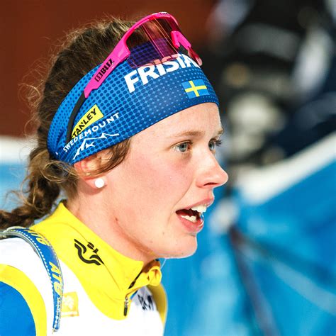 Elvira oeberg sends an emotional message to her older sister hanna oeberg (@hannaaaoberg), who will. Elvira Öbergs supersuccé i stafetten: Sverige på pallen ...