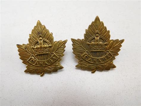Canada Crown Collar Badges