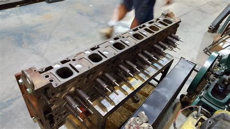 Dd15 Detroit Diesel Cylinder Head Cleaning Pressure Testing And