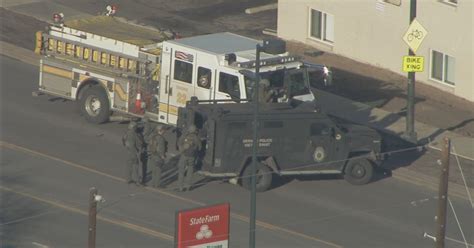 Swat Responds To Shots Fired In Sw Denver Neighborhood Cbs Colorado