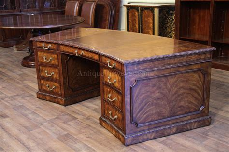 Shop executive desks at chairish, the design lover's marketplace for the best vintage and used furniture, decor and art. Leather Top Mahogany Executive Desk, Fine Antique Reproducti