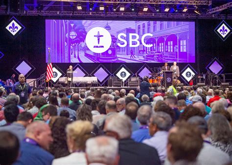 Southern Baptist Convention: Live updates as ban on women pastors up