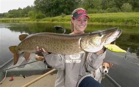 Musky Fishing Tips Guide On How To Catch Muskie Like A Pro Fishing Pax