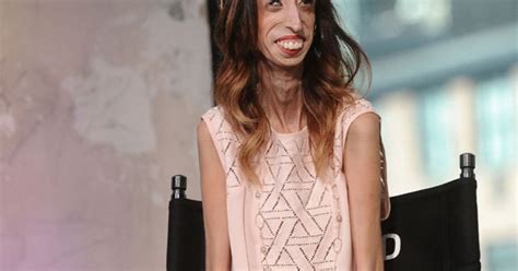 Watch Lady Cruelly Dubbed Worlds Ugliest Woman Beats Bullies In The
