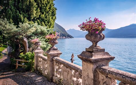 Lake Comos Most Beautiful Gardens Waytwogo