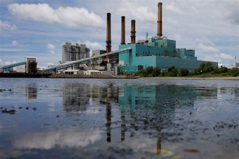 Trumps Epa To Fix ‘flaws In Obama Rule That Forced Coal Plants To