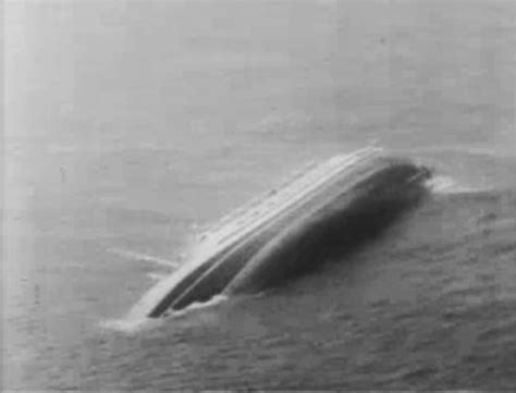Die achille lauro war ein kreuzfahrtschiff mit einer länge von 192 m und einer tonnage von 23.112 brt. The Sinking of the Andrea Doria Ends an Era - New England ...