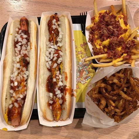 Teds Hot Dogs 102 Photos And 64 Reviews Hot Dogs 124 W Chippewa St