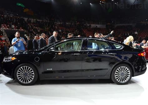 But with a broad range of models that offer. The new 2017 Ford Fusion Energi plug-in hybrid is sharper ...