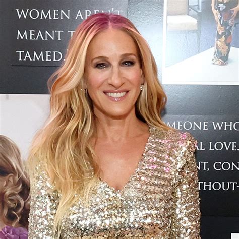 Sarah Jessica Parker Turns Heads In Green Gown With Thigh High Slit As She Steps Out With