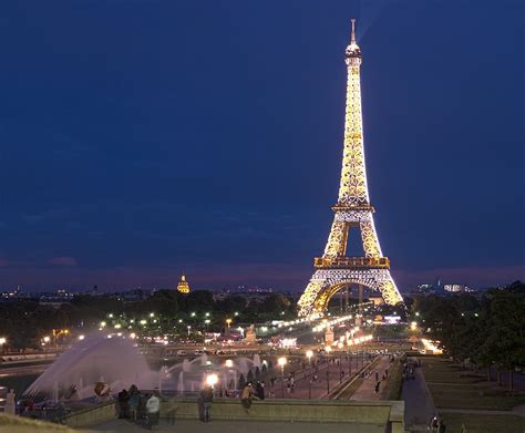 Apr 09, 2020 · the eiffel tower's lighting and sparkling lights are protected by copyright, so professional use of images of the eiffel tower at night require prior authorization and may be subject to a fee. File:The Eiffel Tower at night - Paris, France - panoramio ...