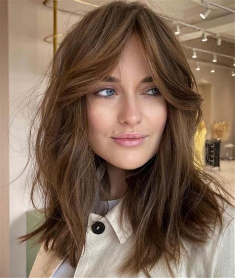 30 Perfect Face Framing Curtain Bangs Hairstyles To Wear