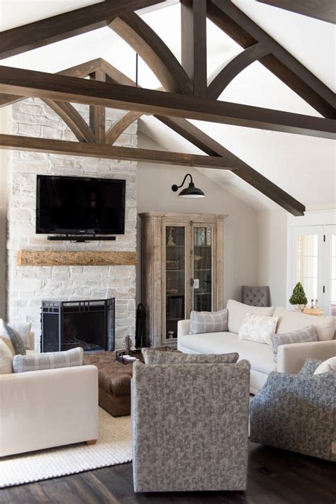 75 Vaulted Ceiling Living Room Ideas You Ll Love September 2022 Houzz